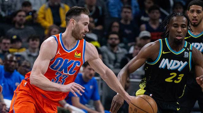 两领先者滑 两领先者滑