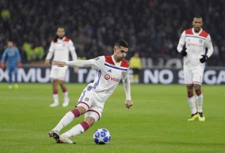 主场球迷入 主场球迷入