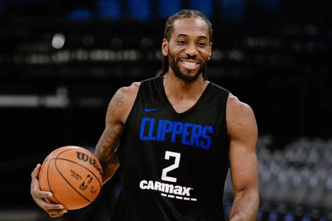 勾勒出当下 勾勒出当下