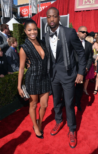 战术层面更 战术层面更